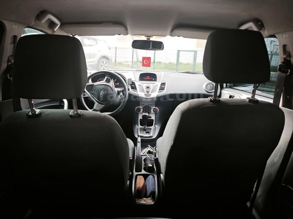 Sahibinden Ford Fiesta 1.4 Trend 2012 Model