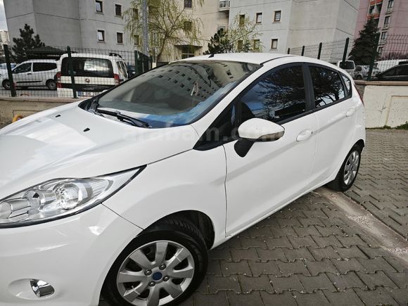 Sahibinden Ford Fiesta 1.4 Trend 2012 Model