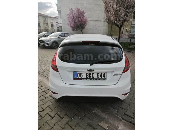 Sahibinden Ford Fiesta 1.4 Trend 2012 Model