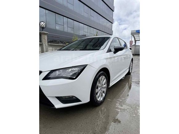 2015  SEAT LEON TERTEMİZ HASARSIZ DEĞİSENSIZ BOYASIZ DÜŞÜK KM 