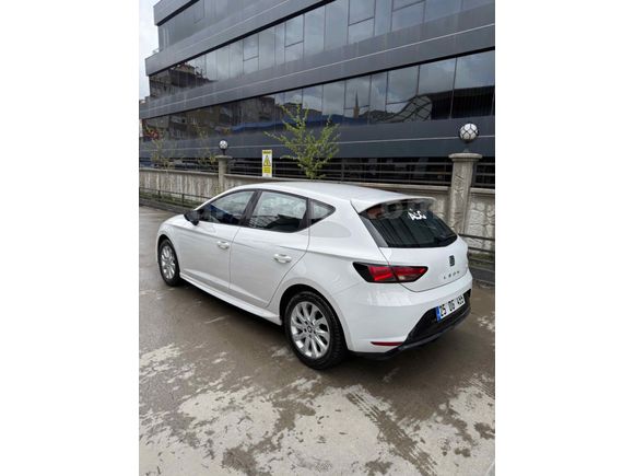 2015  SEAT LEON TERTEMİZ HASARSIZ DEĞİSENSIZ BOYASIZ DÜŞÜK KM 