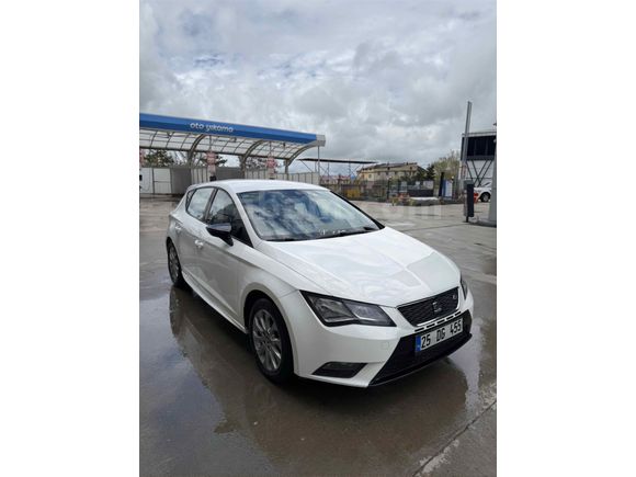 2015  SEAT LEON TERTEMİZ HASARSIZ DEĞİSENSIZ BOYASIZ DÜŞÜK KM 