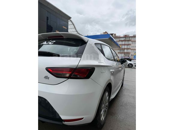 2015  SEAT LEON TERTEMİZ HASARSIZ DEĞİSENSIZ BOYASIZ DÜŞÜK KM 