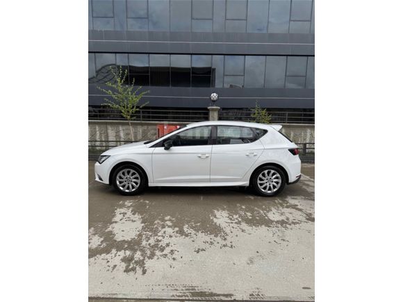 2015  SEAT LEON TERTEMİZ HASARSIZ DEĞİSENSIZ BOYASIZ DÜŞÜK KM 