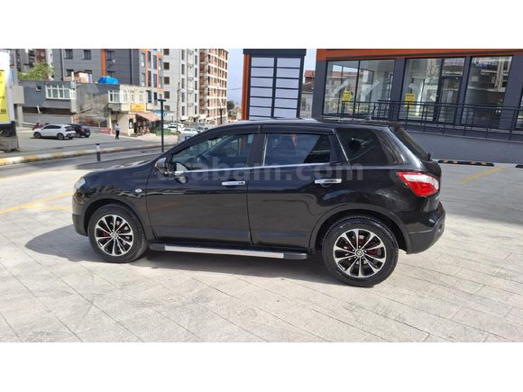 Sahibinden Nissan Qashqai 1.6 Visia 2011 Model  146.500 km Siyah