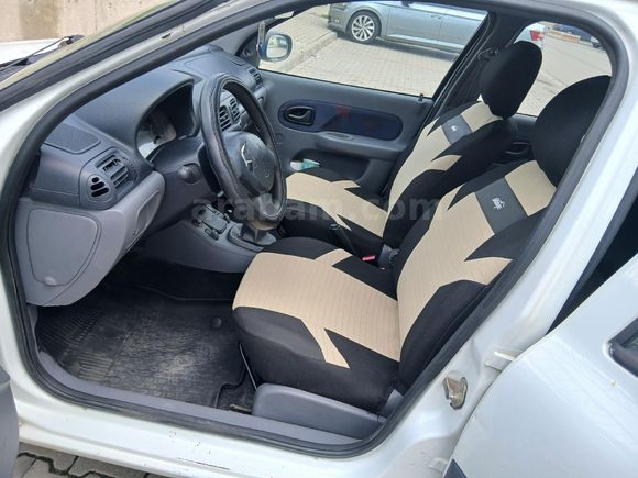 Sahibinden Renault Clio 1.4 RNA 2000 Model Kayseri