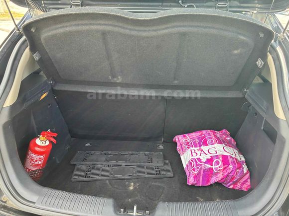 Sahibinden Kia Rio 1.25 CVVT Fancy 2012 Model 
