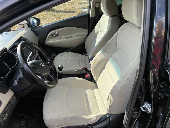 Sahibinden Kia Rio 1.25 CVVT Fancy 2012 Model 