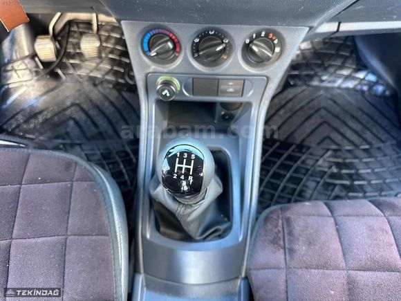 TEKİNDAĞ'DAN 2011 FORD Connect YÜKSEK TAVA/KREDİ SENETLE SATIŞ''