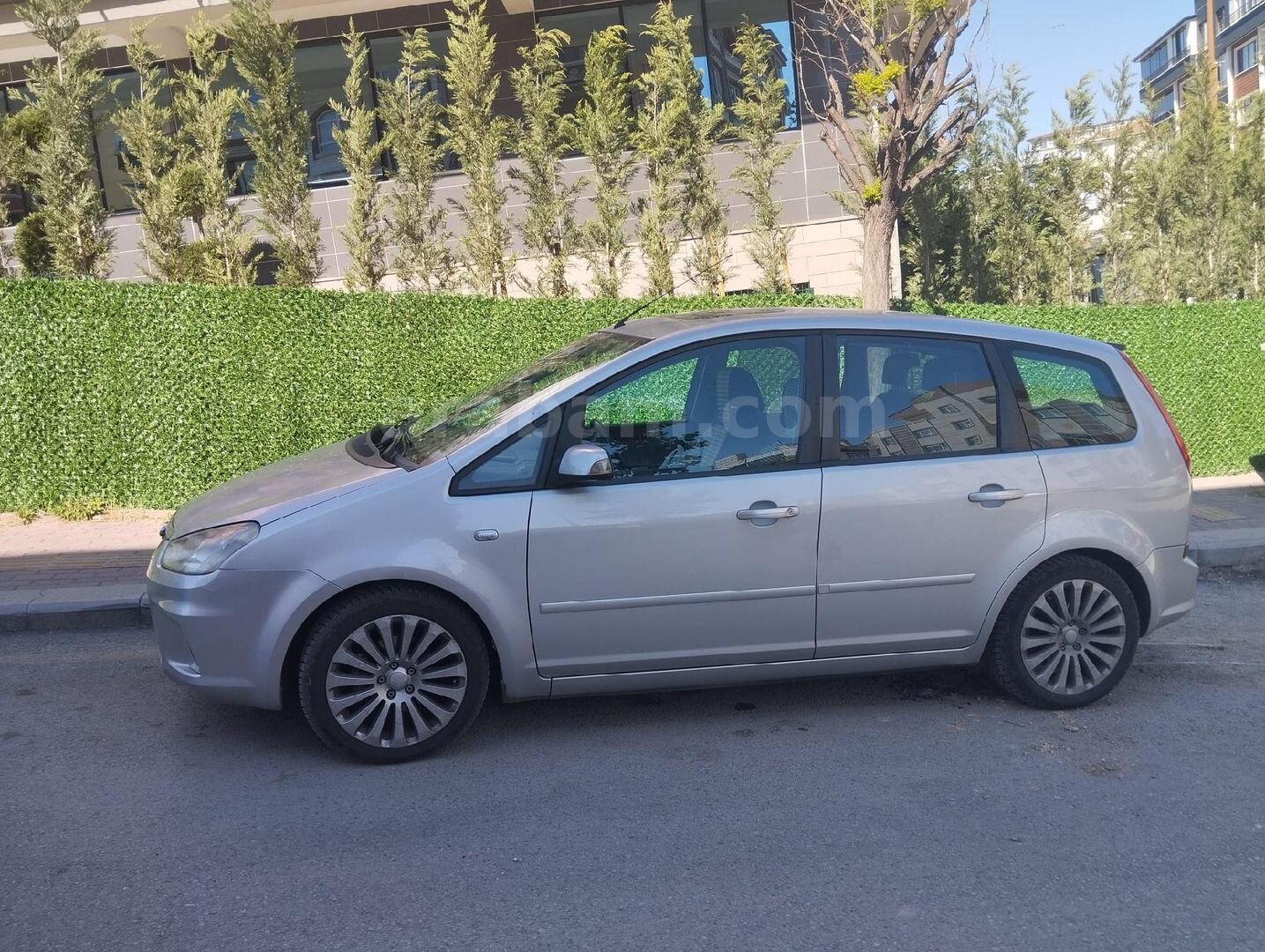 Sahibinden Ford C-Max 1.6 TDCi Titanium X 2008 Model Ankara 230.000 km Gri (titanyum) 3