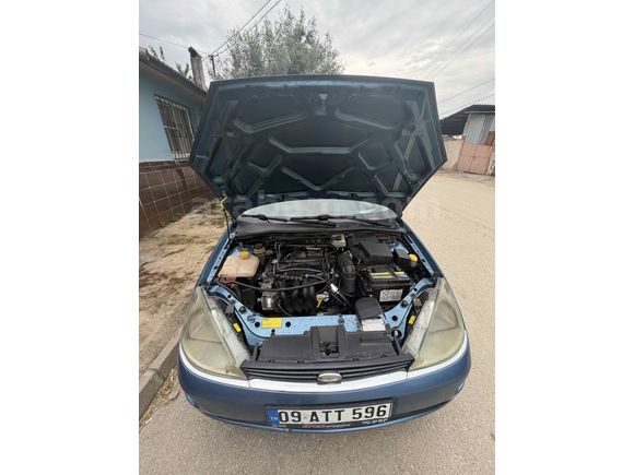 Sahibinden Ford Focus 1.6 Ghia 2000 Model 