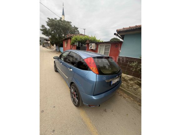 Sahibinden Ford Focus 1.6 Ghia 2000 Model 