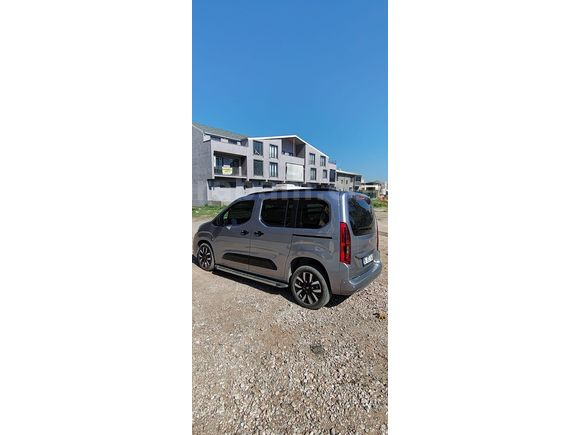 Sahibinden Opel Combo 1.5 CDTI Ultimate 2025 Model Temiz Aile Arabası