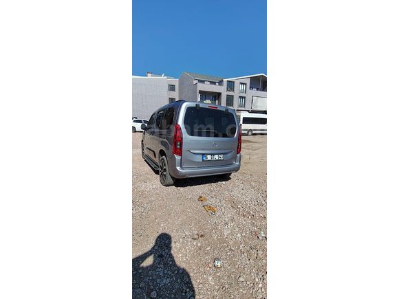 Sahibinden Opel Combo 1.5 CDTI Ultimate 2025 Model Temiz Aile Arabası
