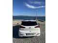 CAM TAVANLI TEMİZ HYUNDAİ İ20