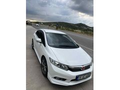 Sahibinden Honda Civic 1.6i VTEC Eco Premium 2014 Model 