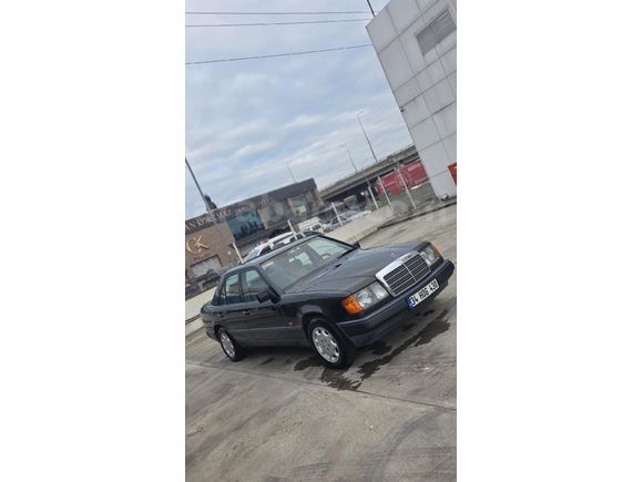 Sahibinden Mercedes - Benz E 200 1989 Model  148.000 km Siyah