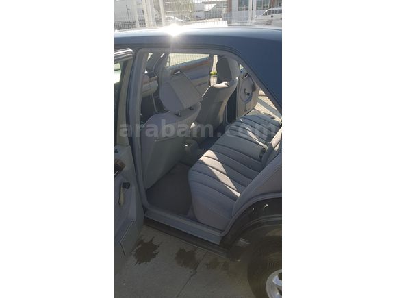 Sahibinden Mercedes - Benz E 200 1989 Model  148.000 km Siyah