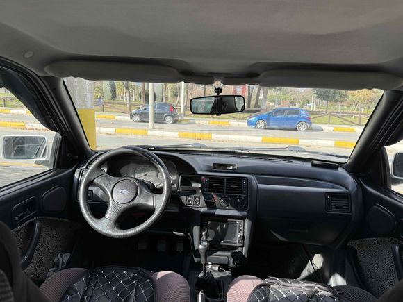 Sahibinden Ford Escort 1.6 CLX 1994 Model 