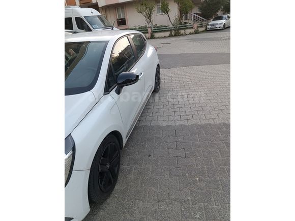 Sahibinden Renault Clio 1.0 TCe Touch 2021 Model İstanbul