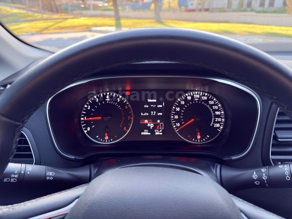 Renault Megane 1.3 TCe Joy 2022 Model