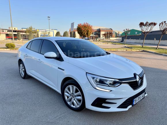 Renault Megane 1.3 TCe Joy 2022 Model