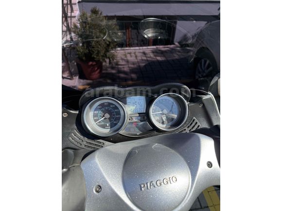 Sahibinden Piaggio X EVO 250 