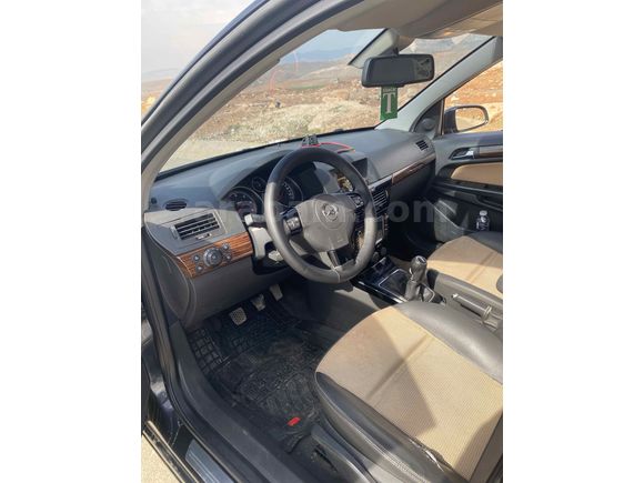 Sahibinden Opel Astra 1.3 CDTI Cosmo 2008 Model  hatasiz. Boyasız  