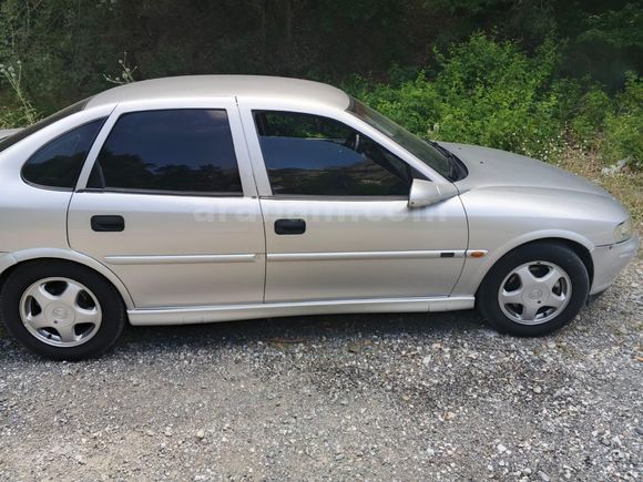 Sahibinden Opel Vectra 1.6 GL 2000 Model