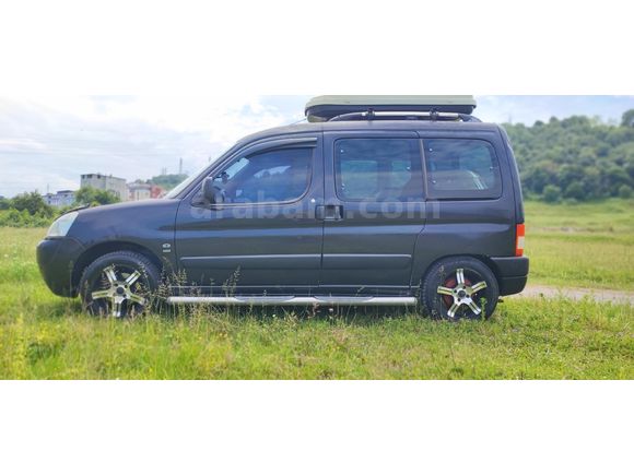 ORJİNAL 211,575 KM DE 2.0 HDI