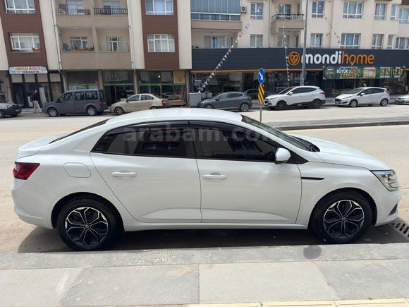 Sahibinden Renault Megane 1.5 Blue DCI Icon 2020 Model