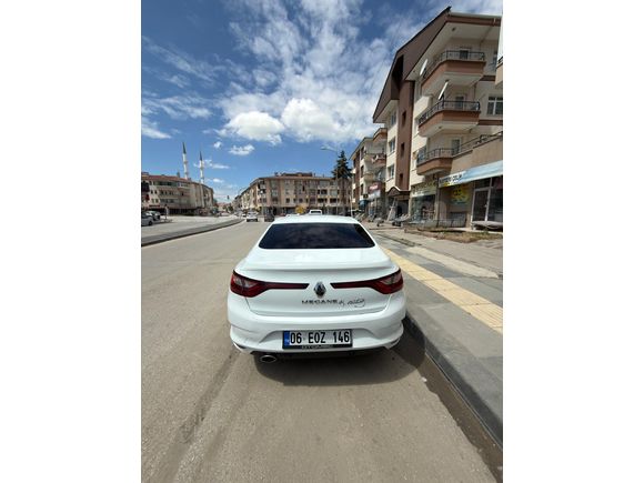 Sahibinden Renault Megane 1.5 Blue DCI Icon 2020 Model