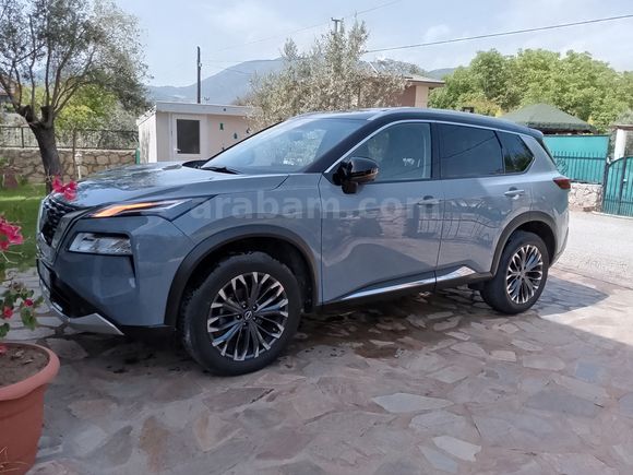 Sahibinden Tertemiz Nissan X-Trail 1.5 DIG-T Platinum Premium 2024 Model Çift Renk