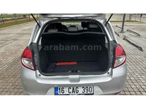  Renault Clio 1.5 dCi Extreme 2011 Model 