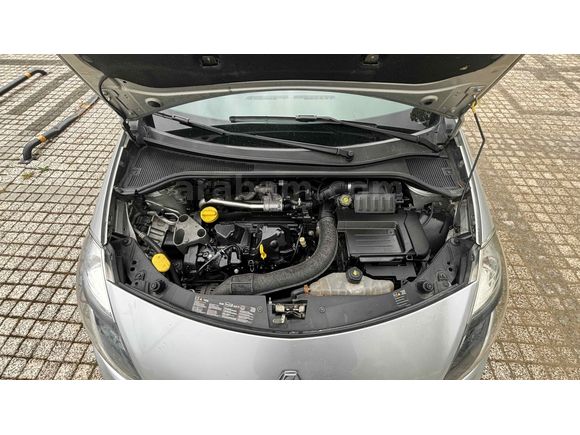  Renault Clio 1.5 dCi Extreme 2011 Model 