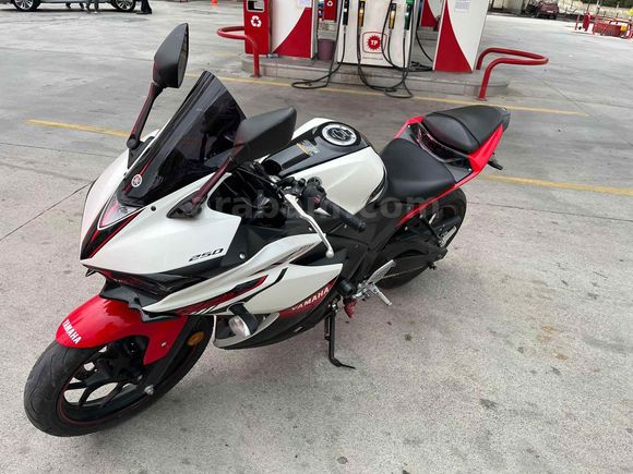 Sahibinden Yamaha YZF R25 
