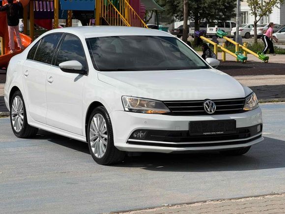 Sahibinden Volkswagen Jetta 1.4 TSi BlueMotion Highline 2016 Model  190.000 km Beyaz