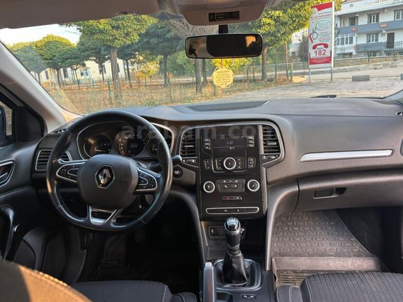 Megan 4 Büyük baş hayvan ile takas olur