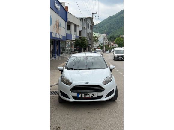 Sahibinden Ford Fiesta 1.5 TDCi Trend X 2014 Model  162.000 km Beyaz