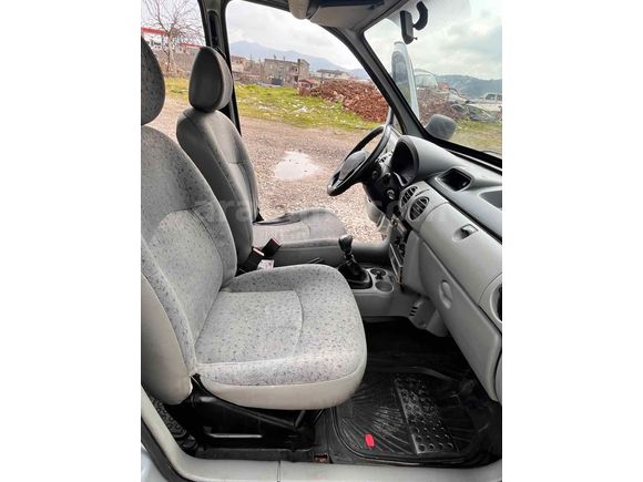 Galeriden Renault Kangoo 1.9 D 2003 Model Gaziantep