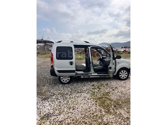 Galeriden Renault Kangoo 1.9 D 2003 Model Gaziantep