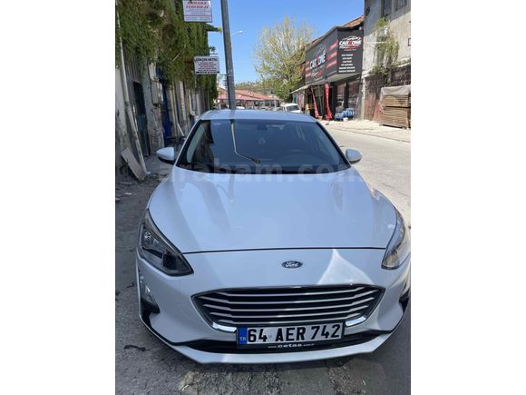 Sahibinden Ford Focus 1.5 TDCi Trend X 2019 Model Uşak 76000km Beyaz
