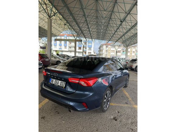 Sahibinden Ford Focus 1.5 ecoblue Titanium X 2023 Model  86.200 km Mavi