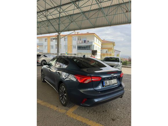 Sahibinden Ford Focus 1.5 ecoblue Titanium X 2023 Model  86.200 km Mavi