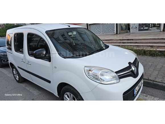 Sahibinden Renault Kangoo Multix 1.5 dCi Touch 2021 Model  285.000 km Beyaz