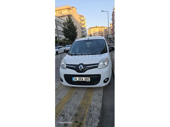 Sahibinden Renault Kangoo Multix 1.5 dCi Touch 2021 Model  285.000 km Beyaz