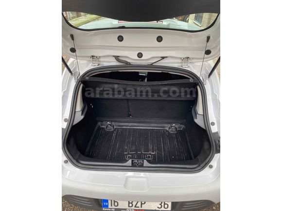 İlk sahibinden 2017 çıkışlı hatasız boyasız 1.5 Dci joy