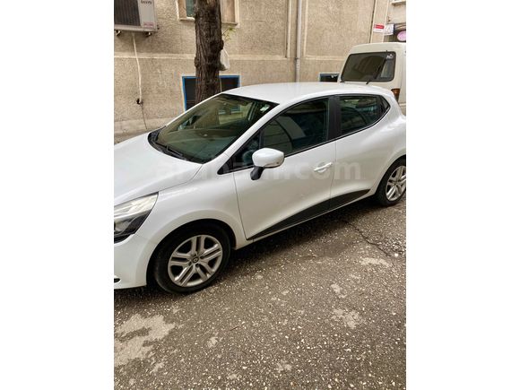 İlk sahibinden 2017 çıkışlı hatasız boyasız 1.5 Dci joy