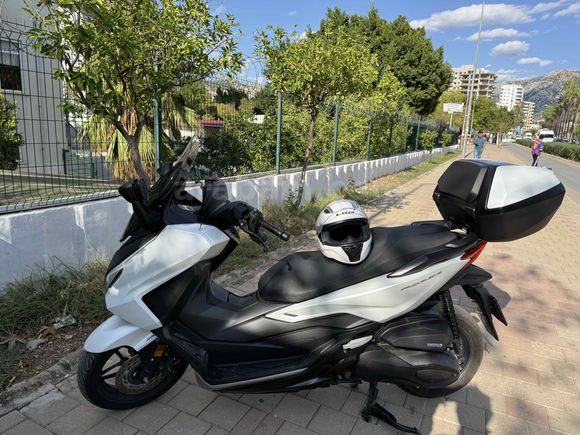 2024 model 5000 km hatasız   Forza çantalı 