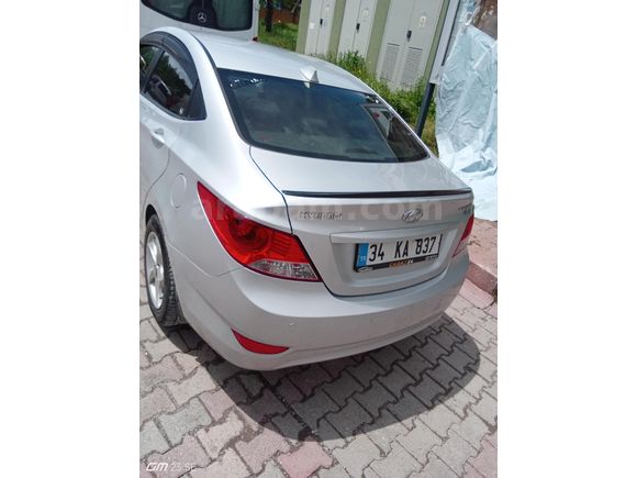 Sahibinden Hyundai Accent Blue 1.6 CRDI Mode 2011 Model